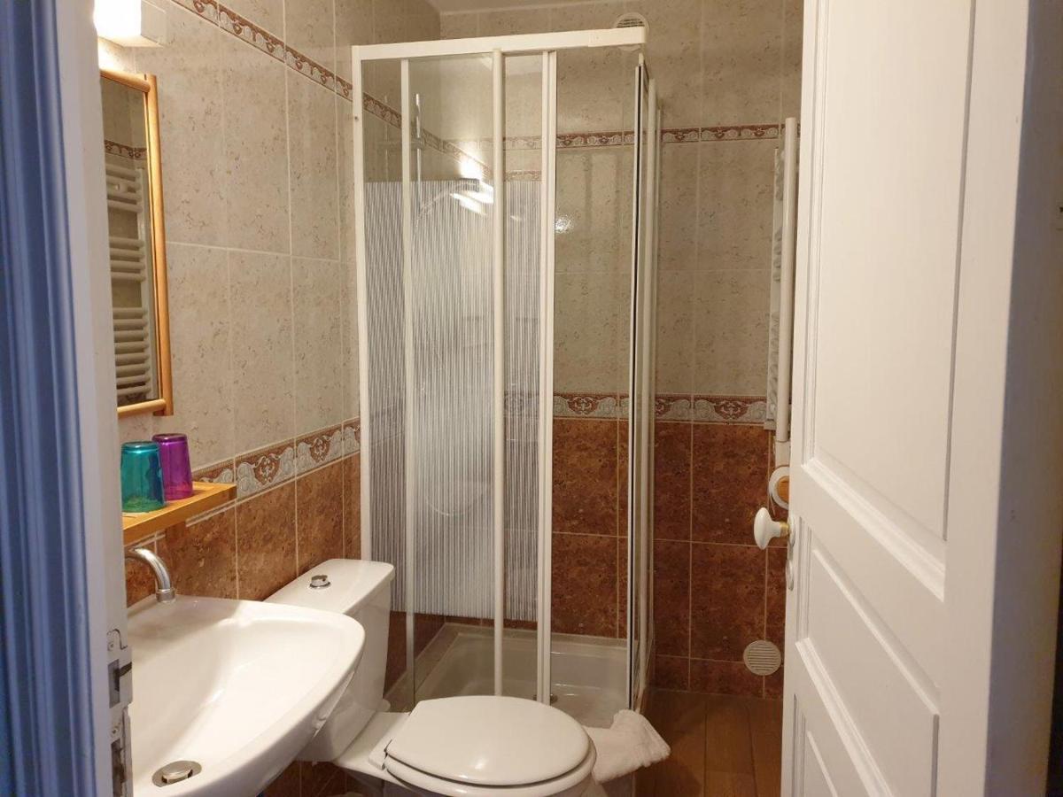 Tautavel Chambres D'Hotes Et Gites- L'Abri Sous Roche מראה חיצוני תמונה