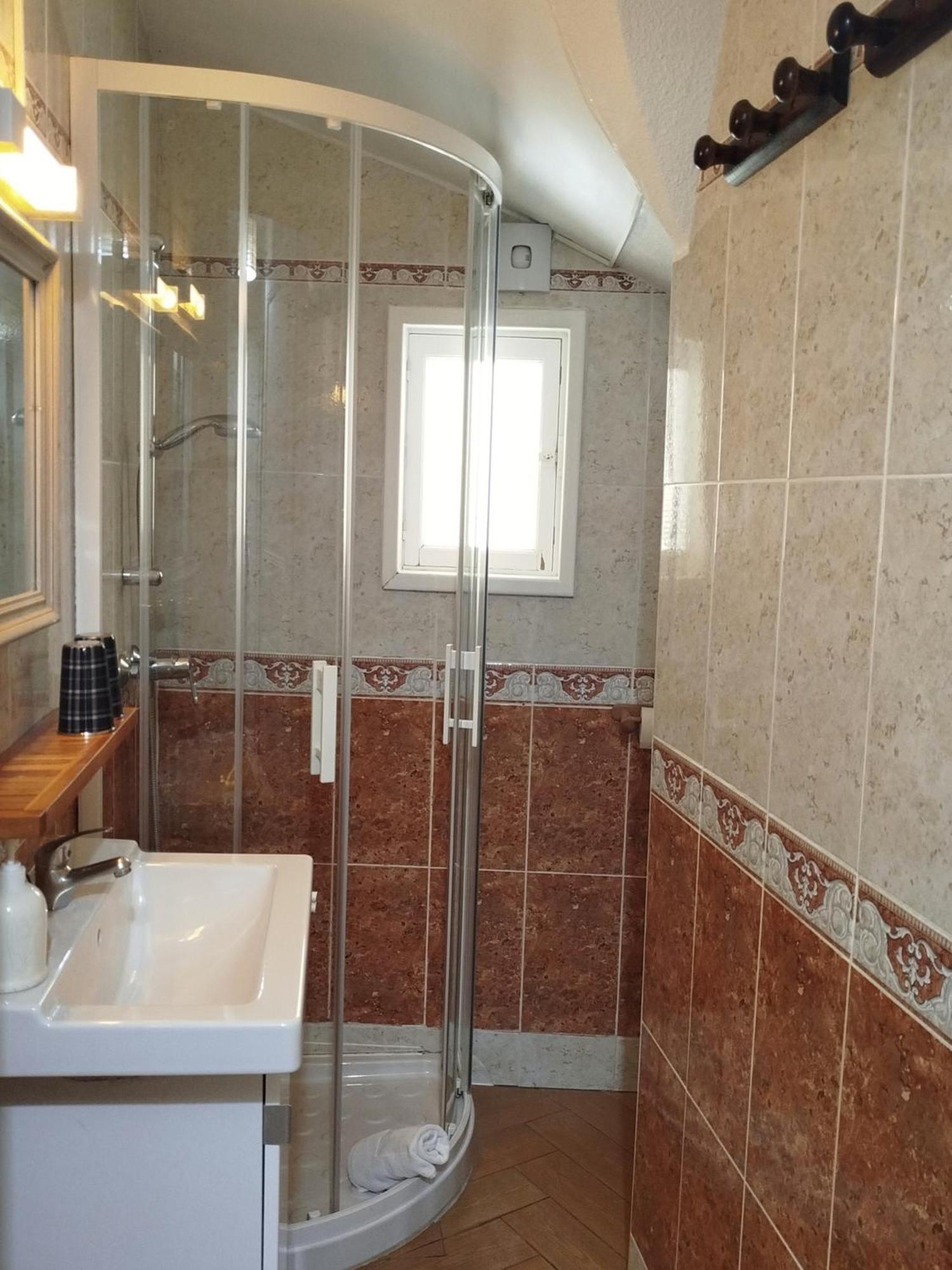 Tautavel Chambres D'Hotes Et Gites- L'Abri Sous Roche מראה חיצוני תמונה